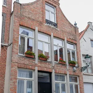 Le Nid Du Bed & Breakfast